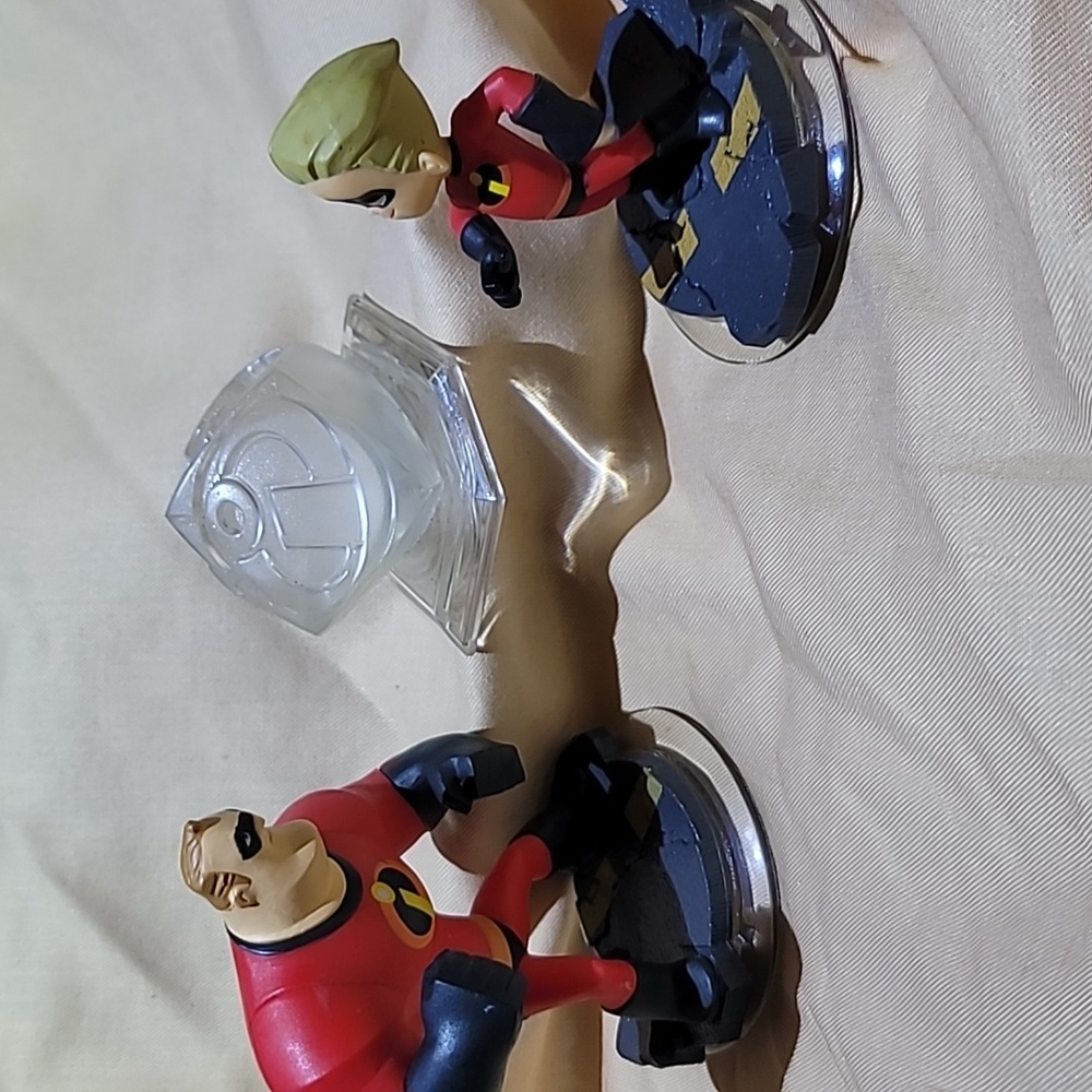 Disney/ Pixar Figurines